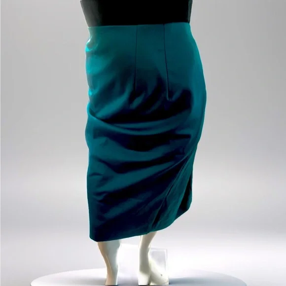 Lane Bryant blue skirt minimalist.💙💙 - Picture 3 of 8
